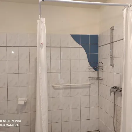 Montana-ederics Vendeghaz Penzion 4*