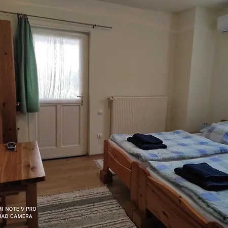 Guest house Montana-ederics Vendeghaz *